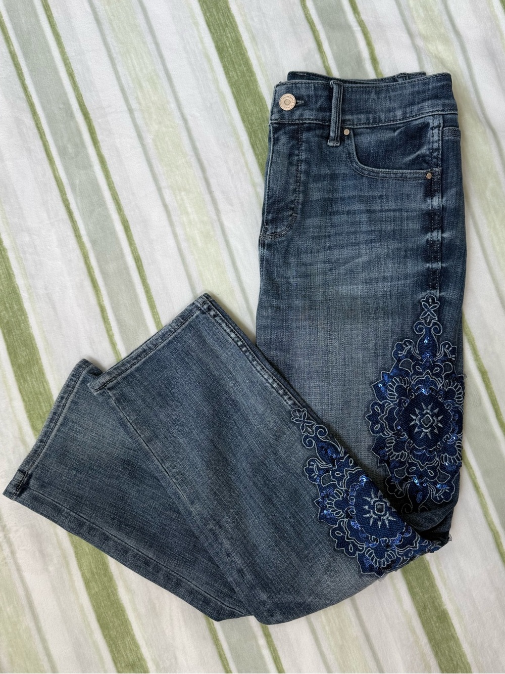 WHBM Blue Embroidered Cropped Jeans
